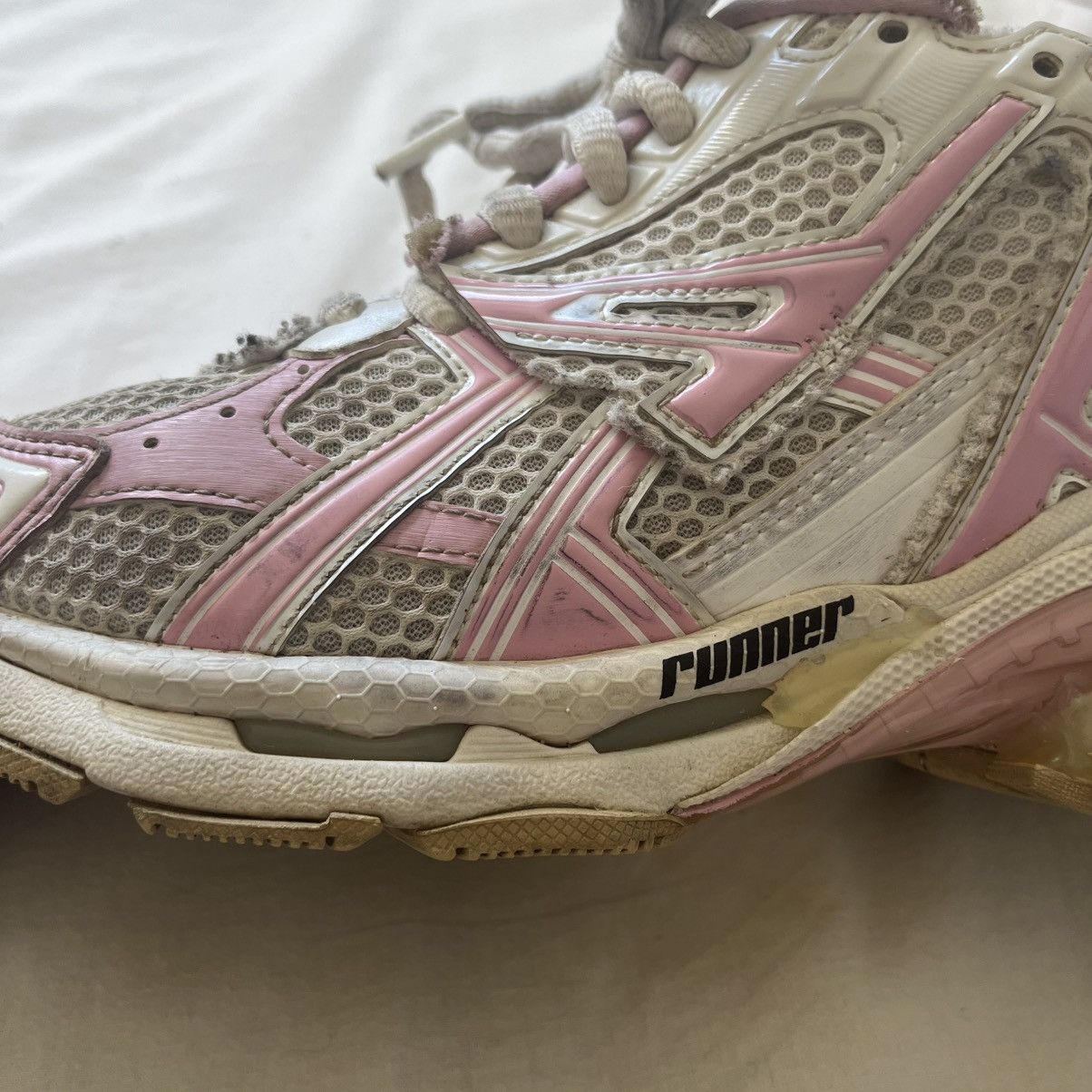 Balenciaga Balenciaga Runner white/pink Size US 5 / IT 35 - 17 Thumbnail