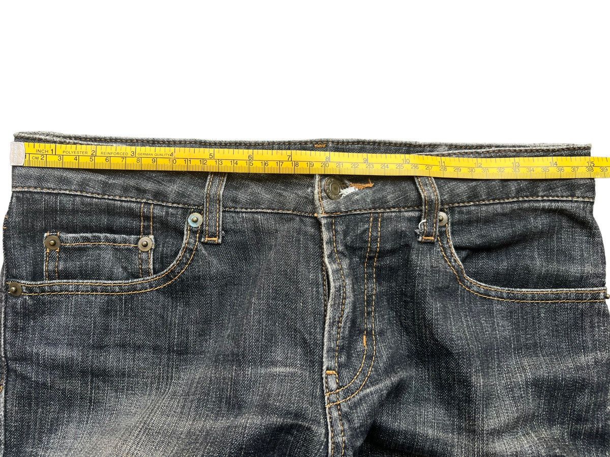 Uniqlo Uniqlo Black Low Rise Bootcut Flare Denim Jeans 30x29 Size 30" / US 8 / IT 44 - 10 Thumbnail