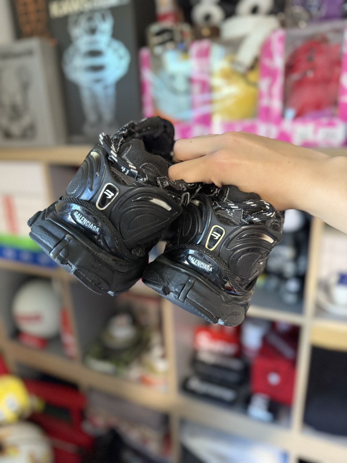 Balenciaga Balenciaga Triple Black Runnr Snkrs Size US 8 / EU 41 - 3 Thumbnail