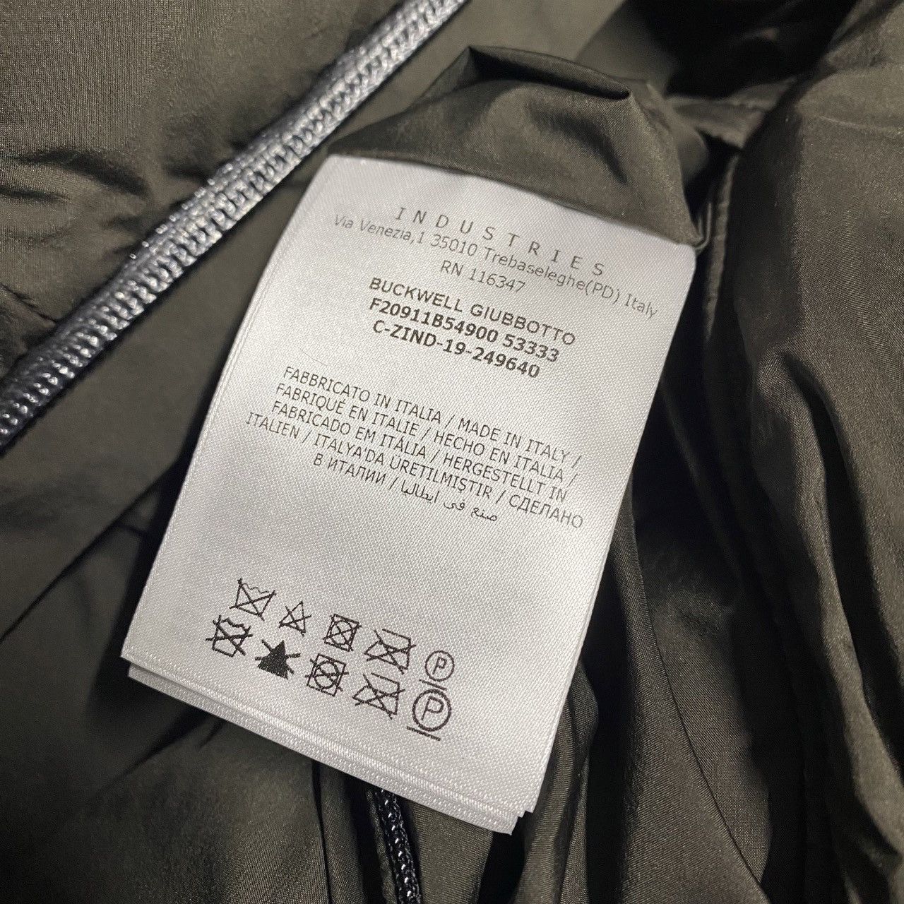 Moncler Moncler Size 3 M L brown khaki green mens puffer jacket down Size US L / EU 52-54 / 3 - 14 Thumbnail