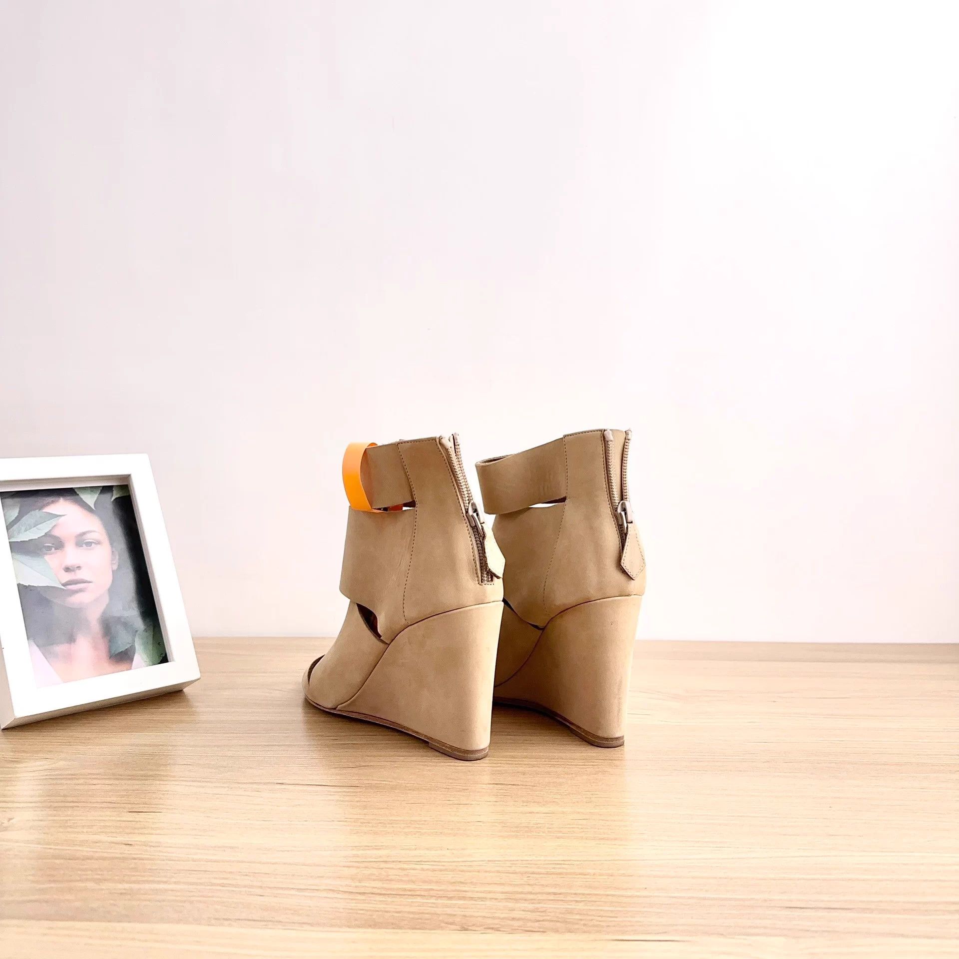 Hermes Hermès sandals 36 EU Size US 5 / IT 35 - 9 Thumbnail