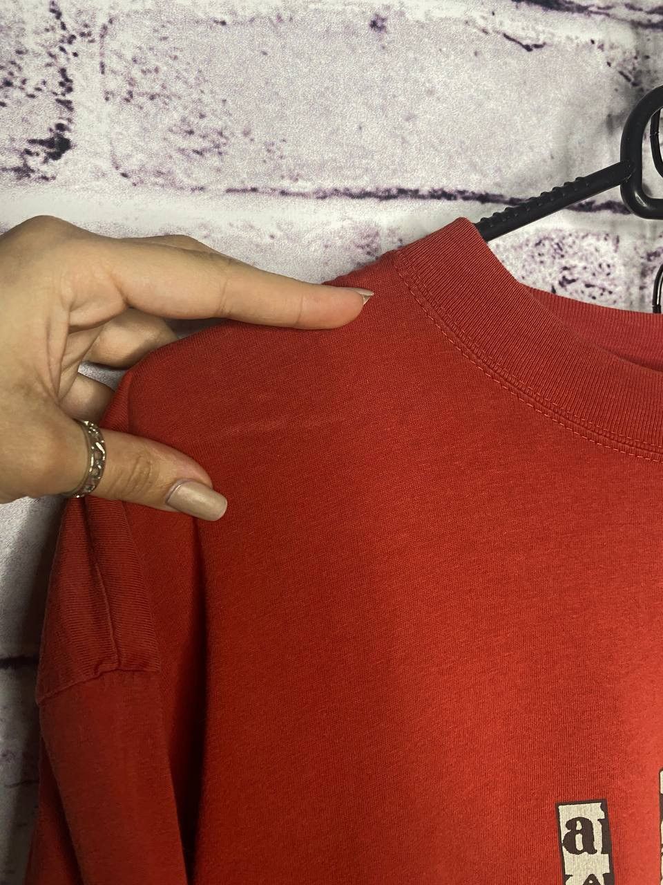 Levi's Vintage Clothing MENS Vintage T-shirt Levi’s Streetwear orange size L Size US L / EU 52-54 / 3 - 3 Thumbnail