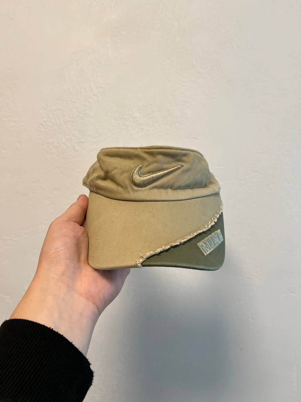 Nike Vintage Nike Tennis Cap Distressed Streetwear Size ONE SIZE - 2 Thumbnail