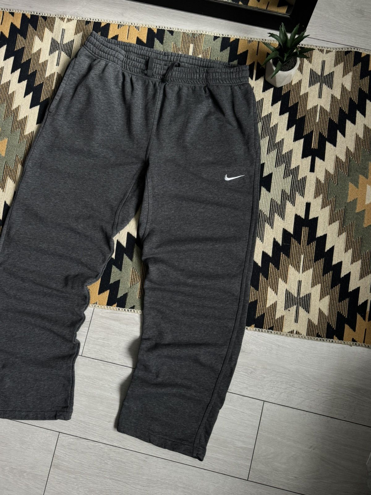 Nike Vintage Nike Baggy Y2K Grey Sweatpants Size US 36 / EU 52 - 3 Thumbnail