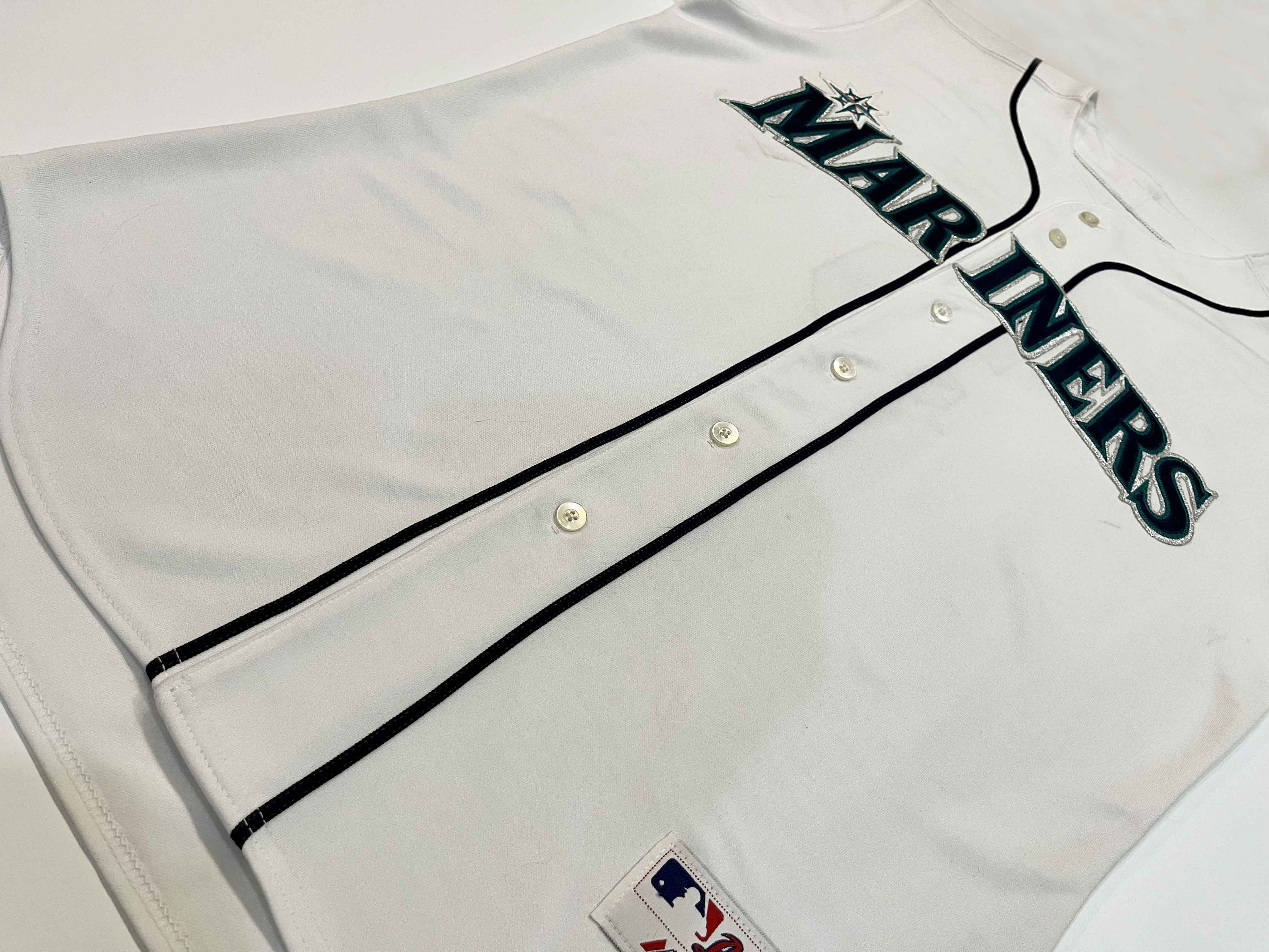 MLB × Majestic Majestic Authentic MLB Seattle Mariners BELTRE #5 Jersey Size US L / EU 52-54 / 3 - 9 Thumbnail