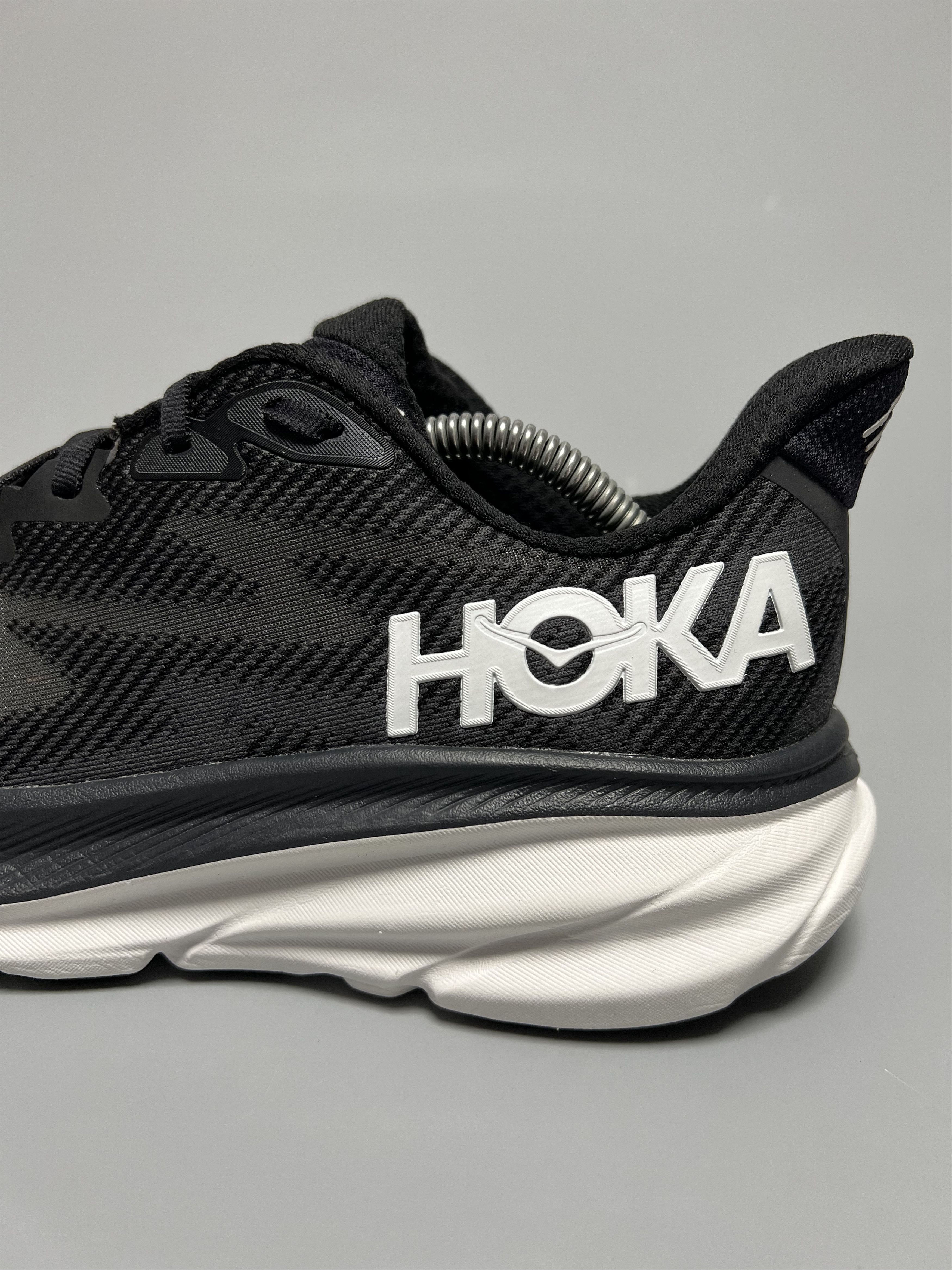Hoka 9D Hoka One One Clifton 9 Men's Running Shoes Walking Gym Size US 9 / EU 42 - 9 Thumbnail