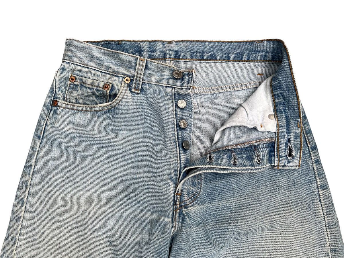 Levi's Vintage Clothing Vintage 90s Levis 501 USA Perfect Sun Faded Jeans Size US 30 / EU 46 - 6 Thumbnail