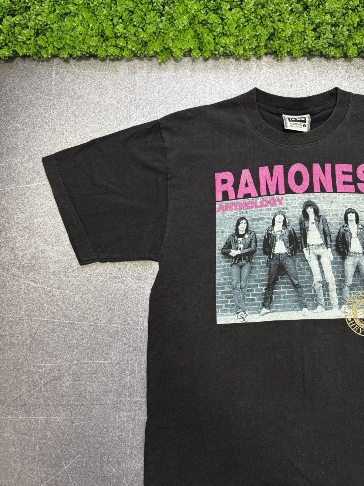 Band Tees VINTAGE 90S RARE RAMONES HEY HO Lets GO TOUR T SHIRT Rock Size US L / EU 52-54 / 3 - 12 Thumbnail
