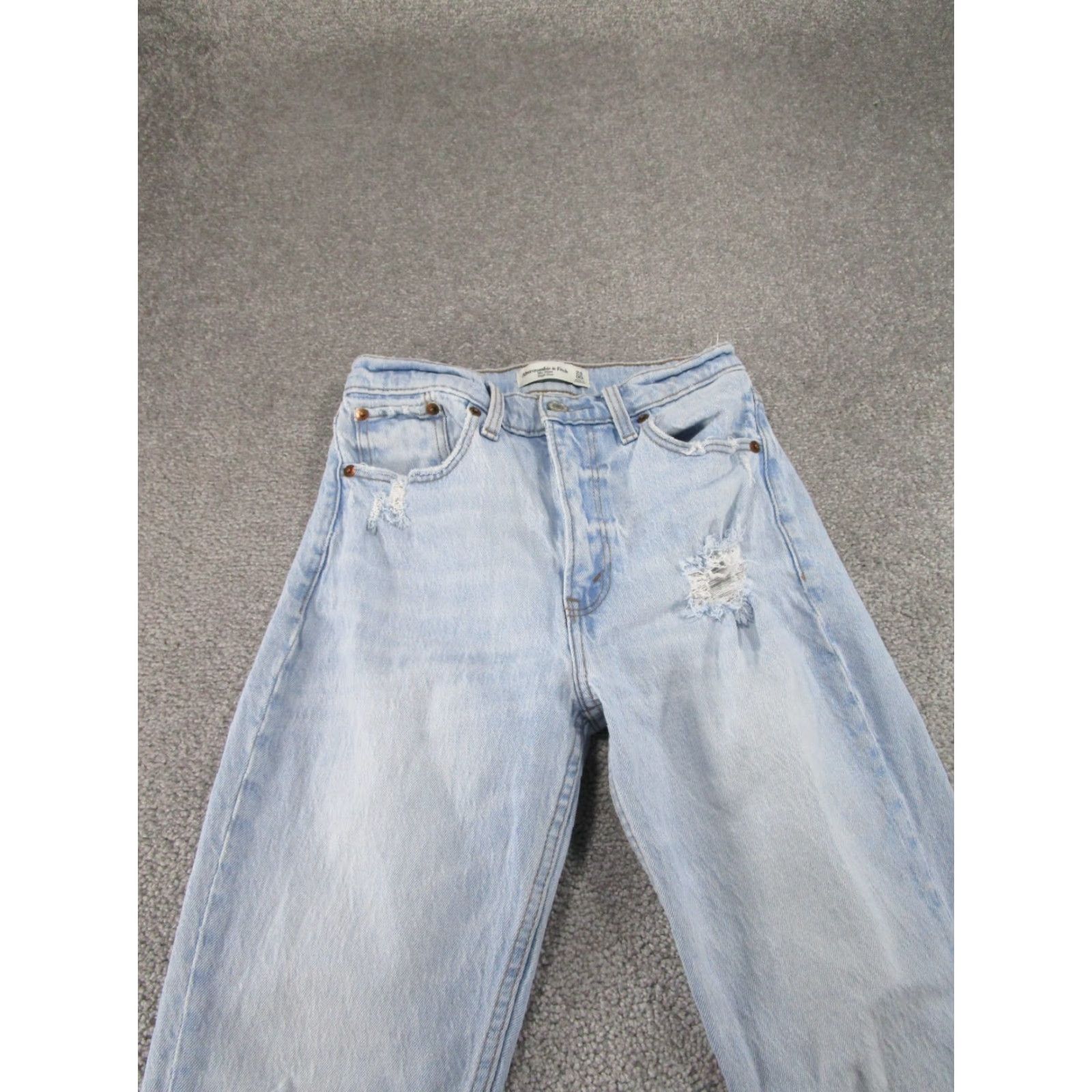Abercrombie & Fitch VINTAGE Abercrombie & Fitch Jeans Womens 24 Mom Light Wash Denim Ripped Blue Streetwear Size 42" / US 20 - 2 Thumbnail