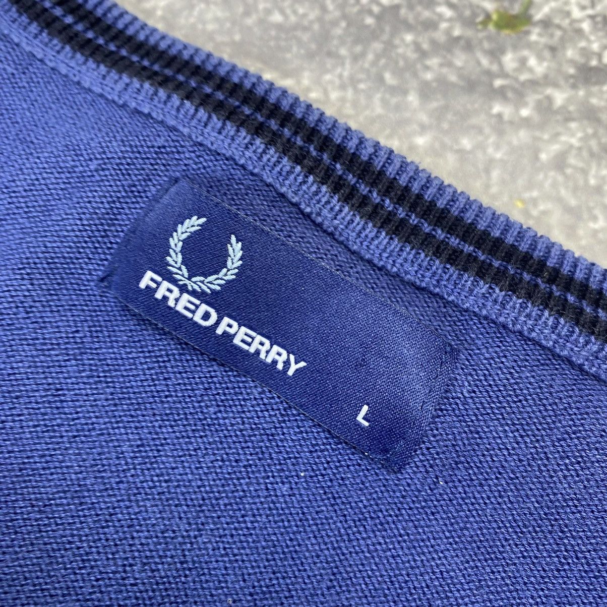 Fred Perry Vintage Fred Perry Small Logo 00’s casual sweater Size US L / EU 52-54 / 3 - 5 Thumbnail