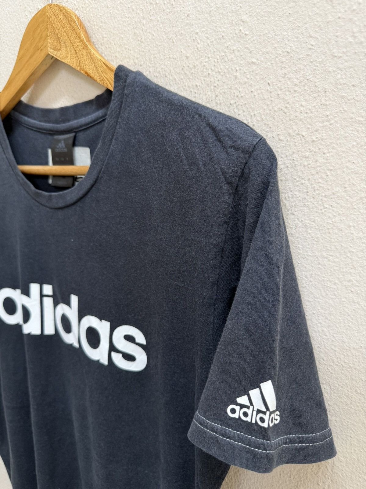 Adidas Adidas Spellout bigogo Tshirt Size US XS / EU 42 / 0 - 6 Thumbnail