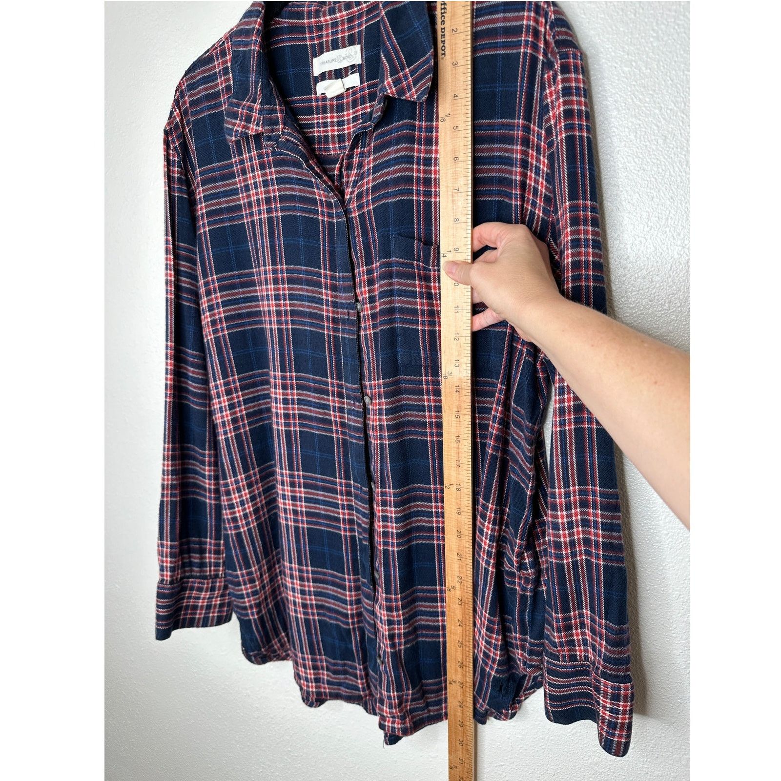 Treasure & Bond Treasure & Bond Navy Plaid Collared Button Boyfriend Shirt L Size L / US 10 / IT 46 - 11 Thumbnail