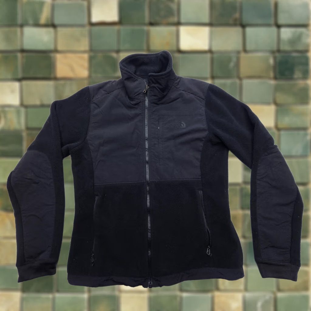 The North Face The North Face Denali Jacket Womens XS Black Full Zip 90s Outdoor Regular Size XS Womens Jacket Size XS / US 0-2 / IT 36-38 - 1 Thumbnail