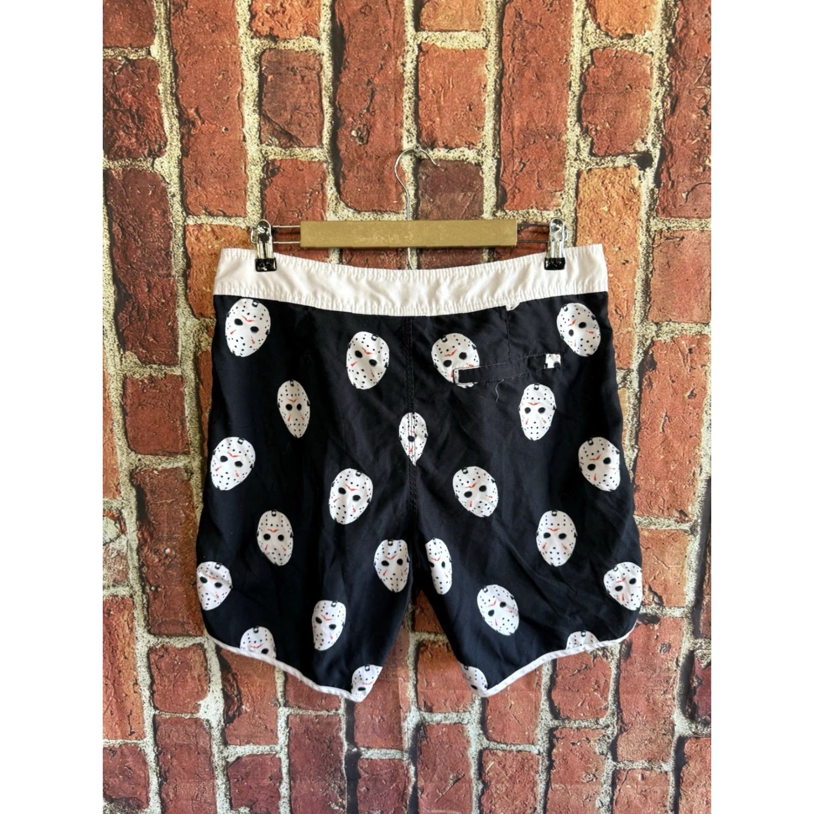 Hot Topic Hot Topic Jason Mens Black Board Short w/ Drawstring Size M Swim Bottom Style Board Shorts Men Black 90s Friday the 13th Size US 31 - 2 Thumbnail