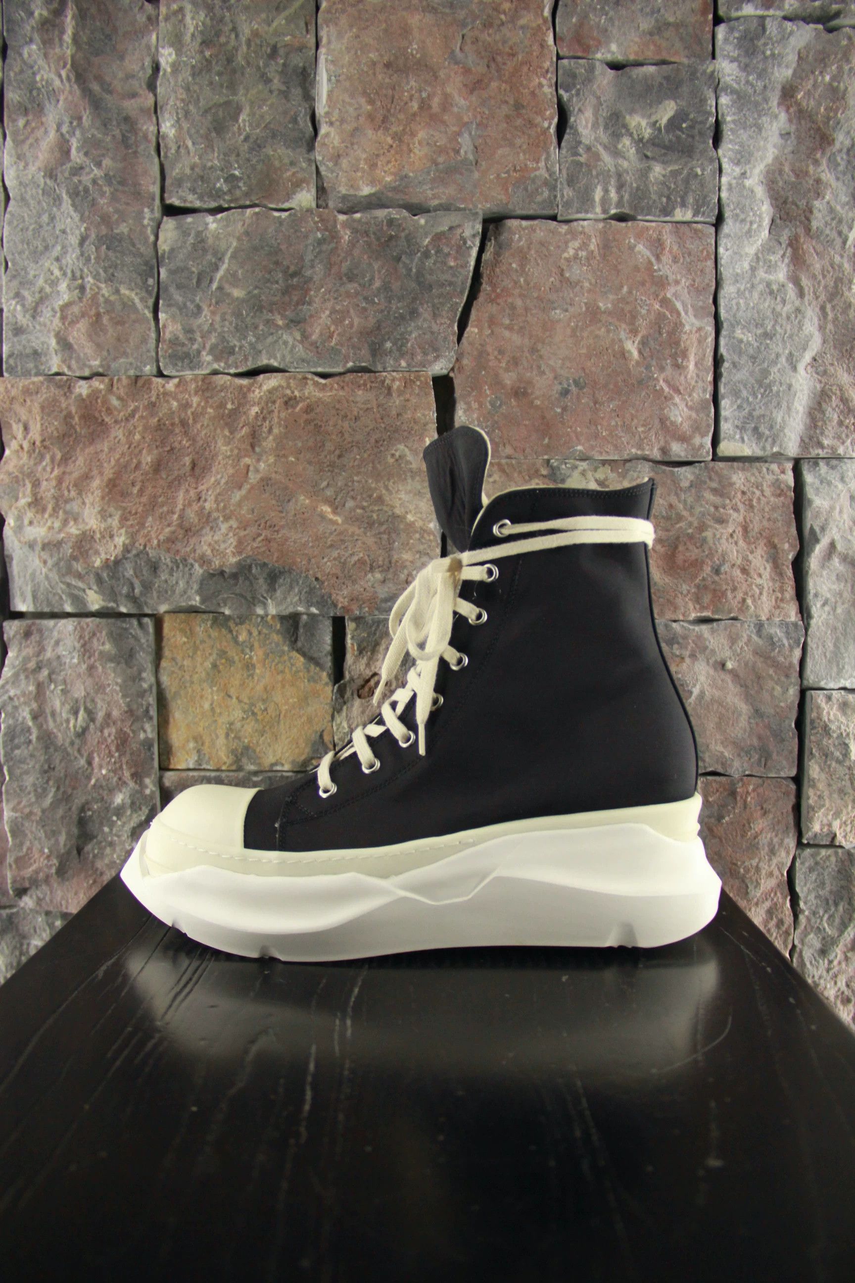 Rick Owens Rick Owens White Hitop Sneakers Men 8 Size US 8 / EU 41 - 1 Thumbnail