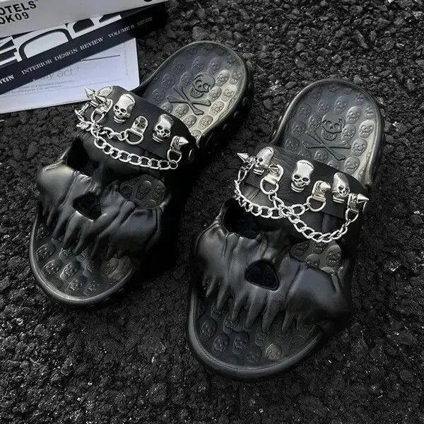 Designer Skull Monster Slippers. Size US 12 / EU 45 - 1 Thumbnail