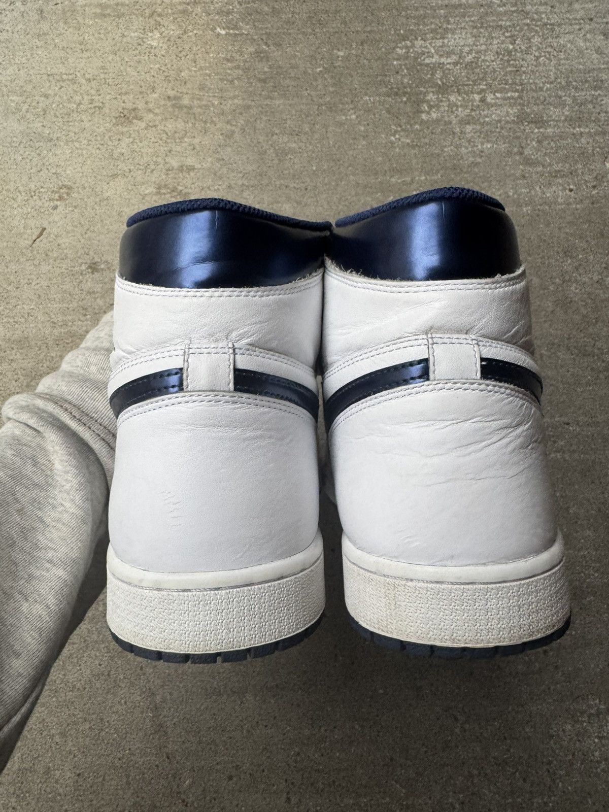 Jordan Brand JORDAN 1 RETRO HIGH OG METALLIC NAVY 2016 SIZE 14 Size US 14 / EU 47 - 4 Thumbnail