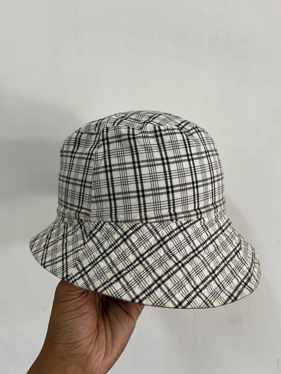 Japanese Brand Reversible Inspired Burberry Bucket Hat Size ONE SIZE - 9 Thumbnail