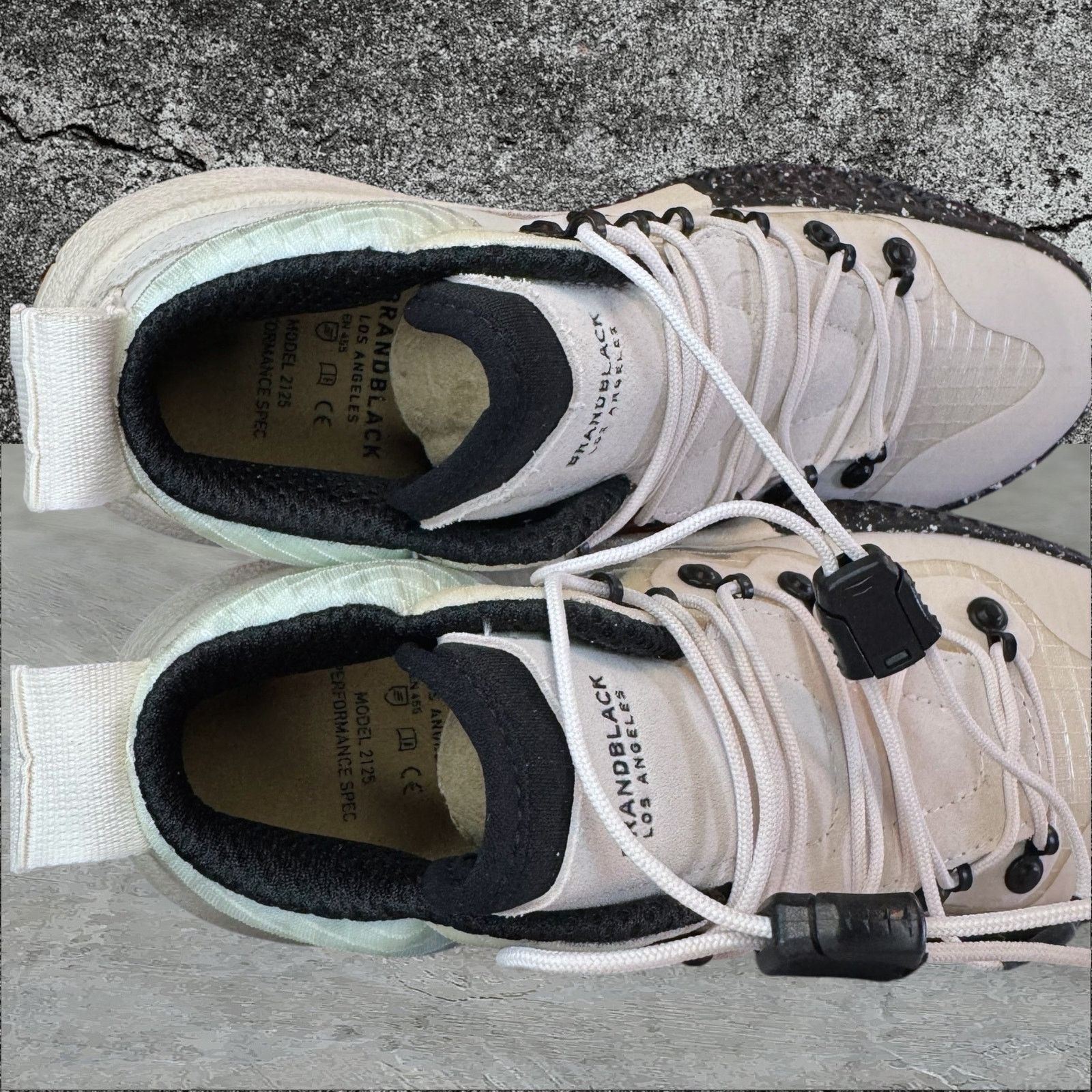 Brandblack •NEW• BRANDBLACK SANSIN EVO | M258BB |OFF-WHITE/BLACK • 7M Size US 7 / EU 40 - 6 Thumbnail