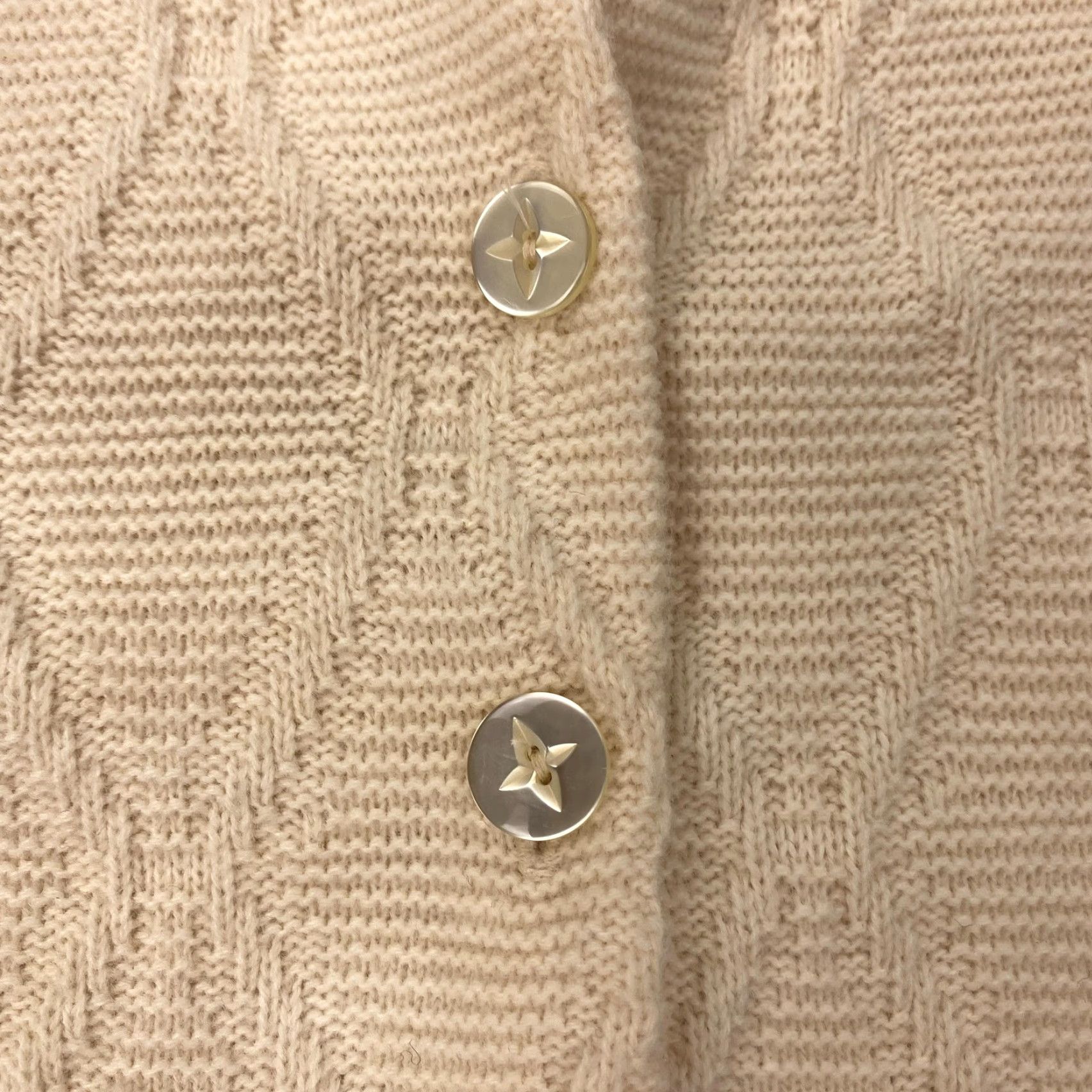 Vintage VINTAGE Orlon Acrylic Sweater Cardigan Womens Medium Cream Diamond Knit 60s Button Front Womens Medium Cream Diamond Knit 60s Size S / US 4 / IT 40 - 4 Thumbnail
