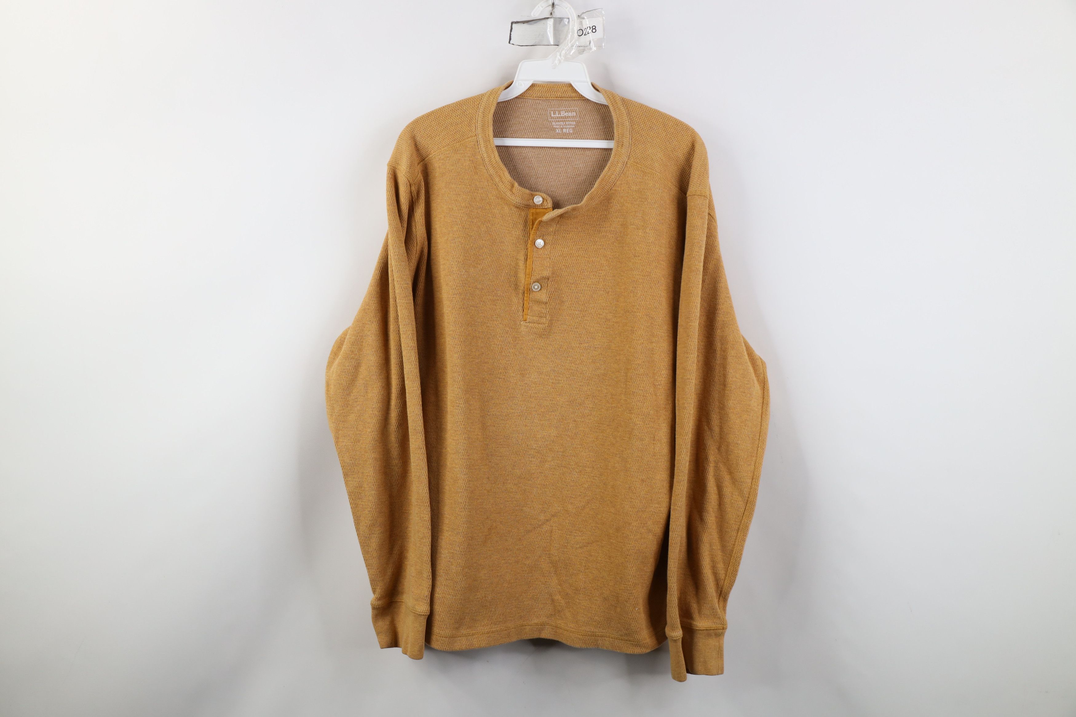 L.L. Bean Vintage LL Bean Waffle Knit Long Sleeve Henley T-Shirt Size US XL / EU 56 / 4 - 1 Thumbnail