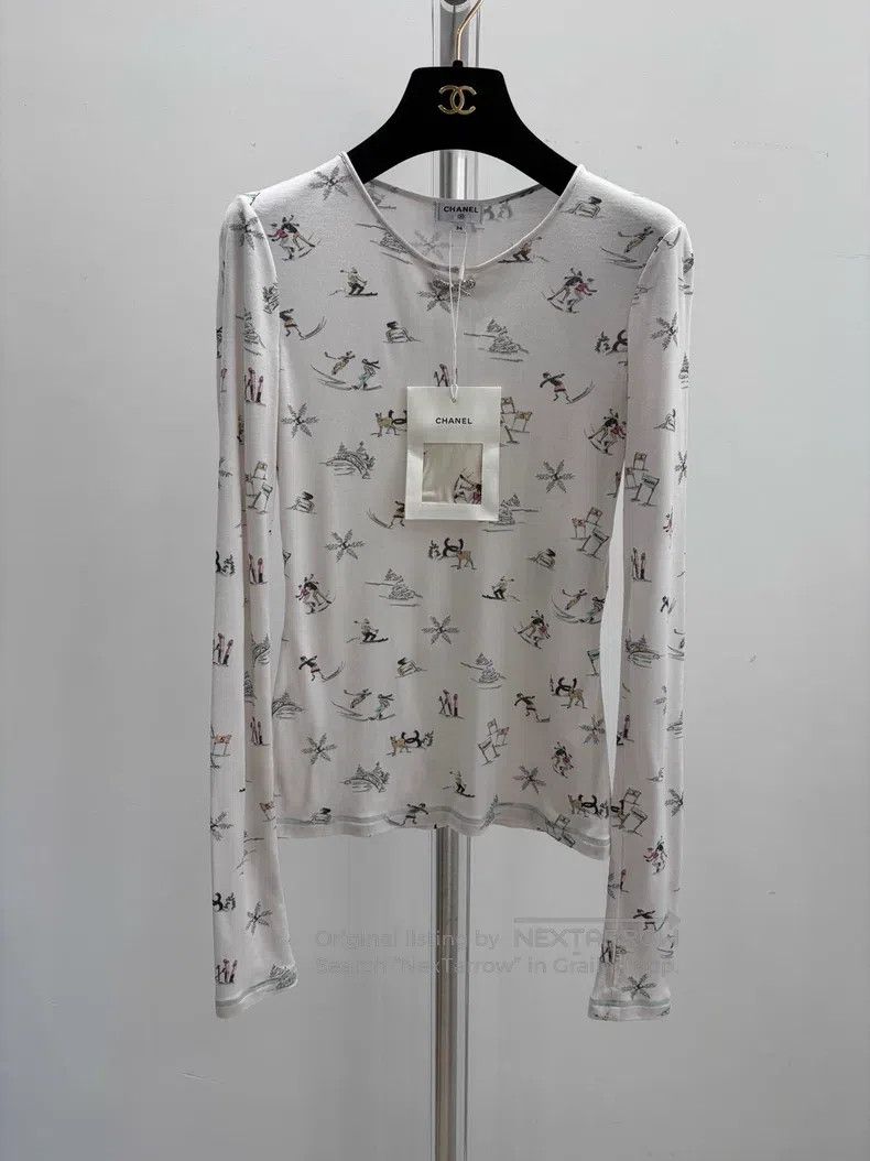 Chanel Chanel Ski white round-necked long sleeves Size XXS / US 00 / IT 34 - 1 Thumbnail