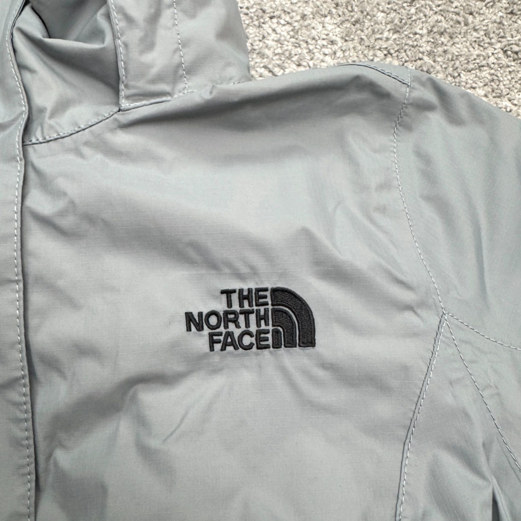 The North Face The North Face DryVent Resolve 2 Windbreaker Hoodie Jacket Womens XS Gray Nylon Size XS / US 0-2 / IT 36-38 - 5 Thumbnail