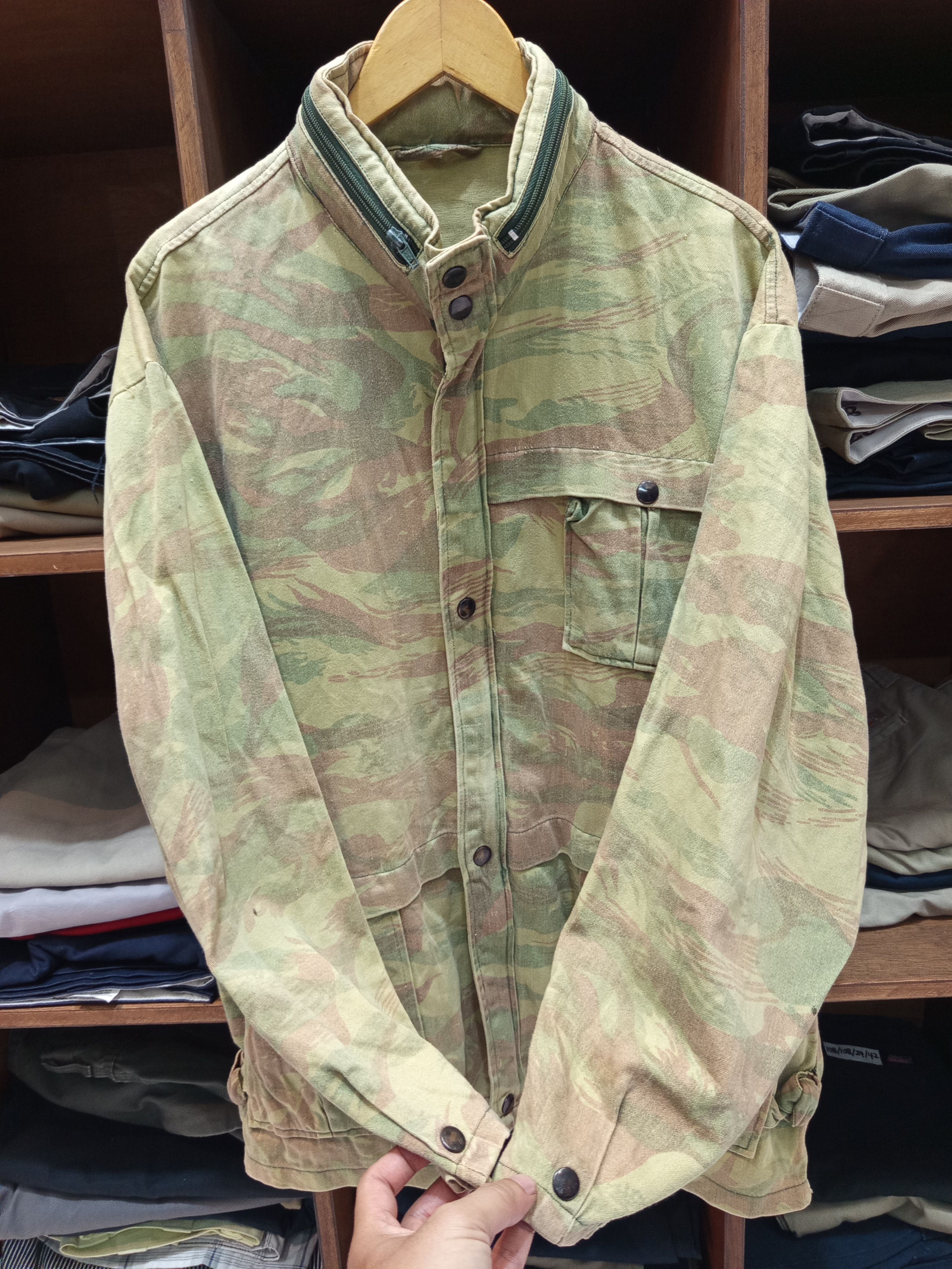 Vintage 1990s Brushstroke Camo Field Jacket Size US L / EU 52-54 / 3 - 4 Thumbnail