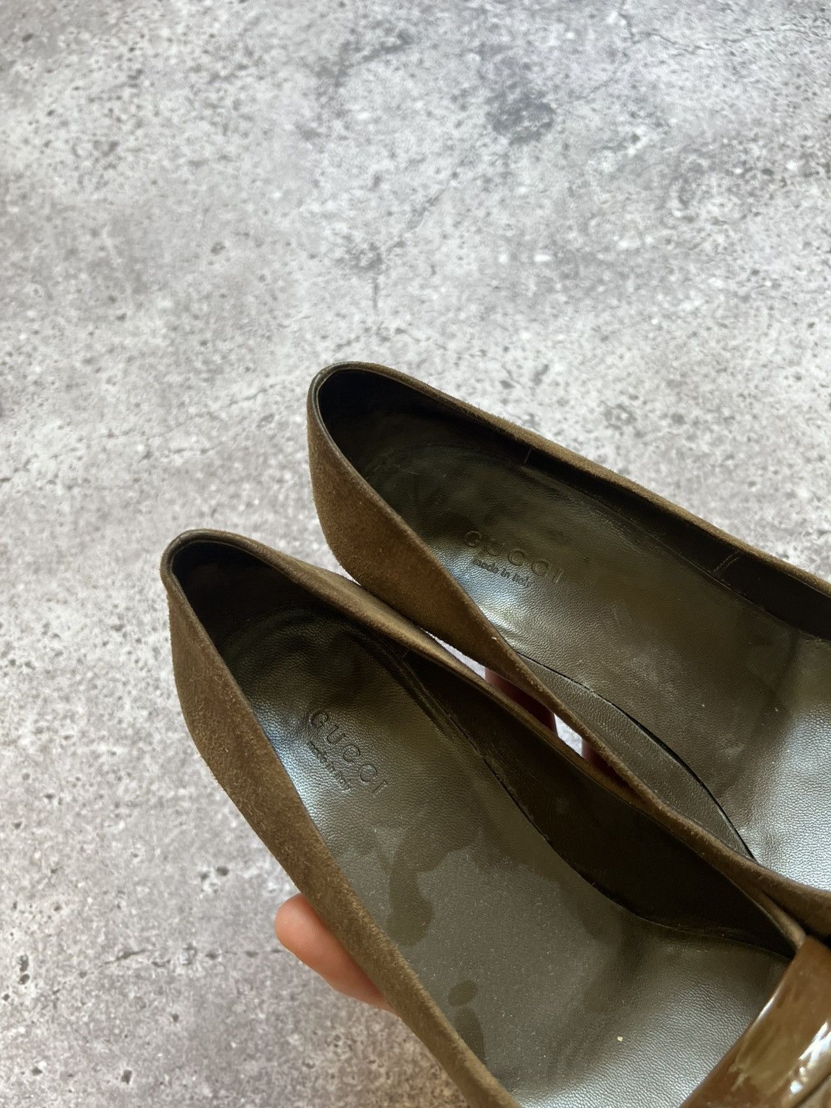 Gucci × Tom Ford × Vintage Vintage Gucci Olive Suede Heels Designer Italy Size US 7 / IT 37 - 13 Thumbnail