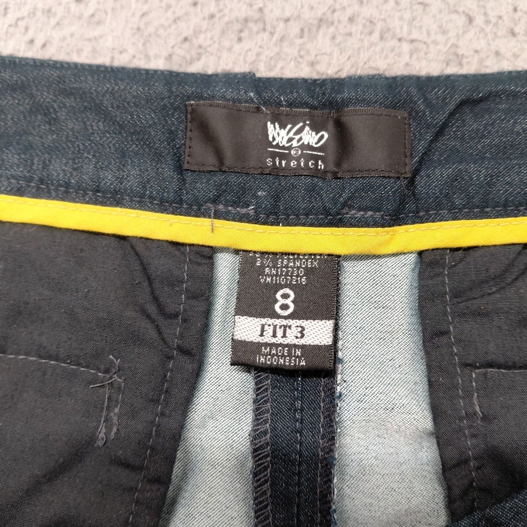 Mossimo Mossimo Shorts Women's 8 Charcoal Gray Cuffed Stretch Casual Nice Sl it? Size 30" / US 8 / IT 44 - 3 Thumbnail