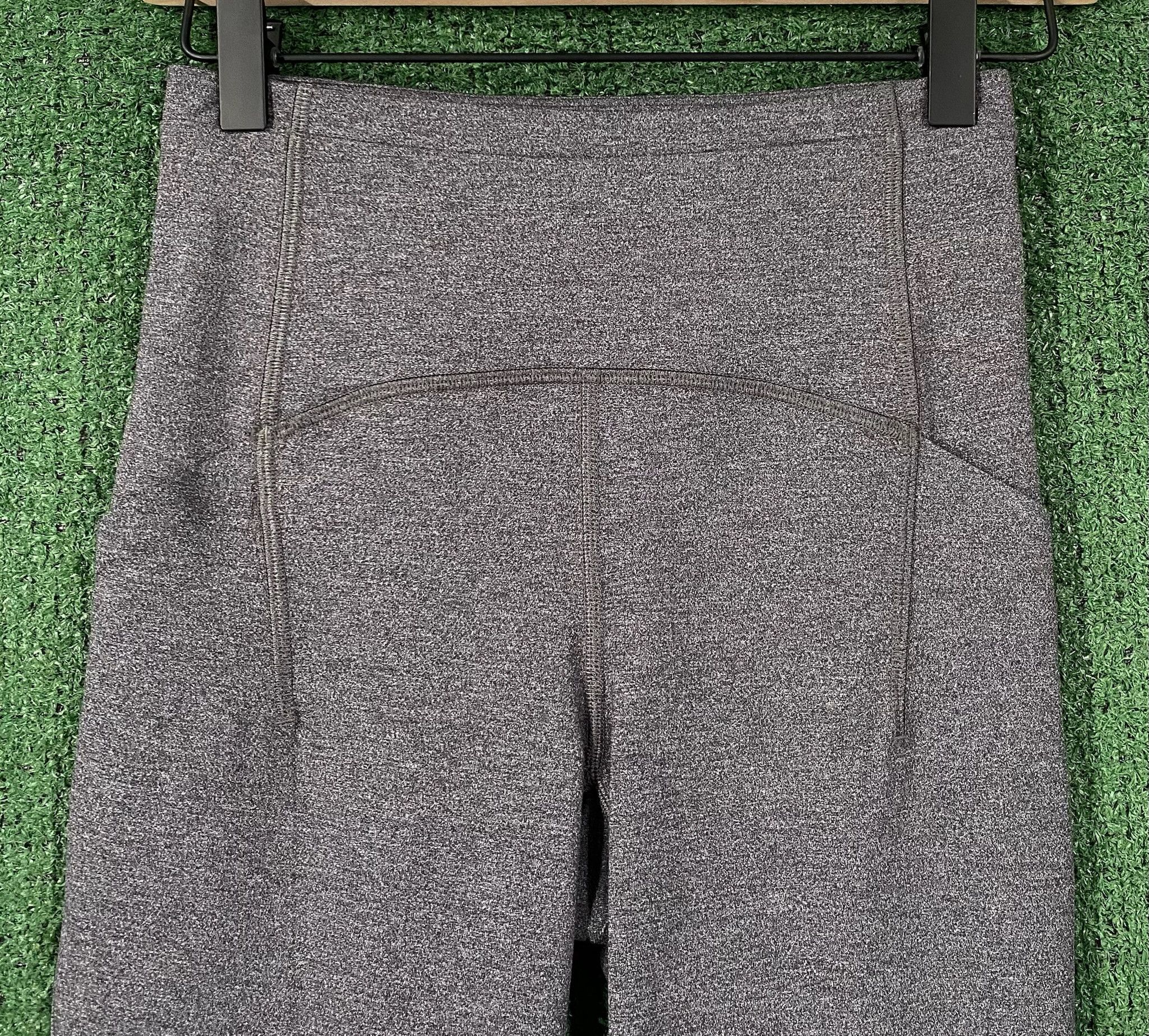 Lululemon Lululemon Speed Up Grey Leggings W/ Side Pockets Women’s 4 Size 26" / US 2 / IT 38 - 7 Thumbnail