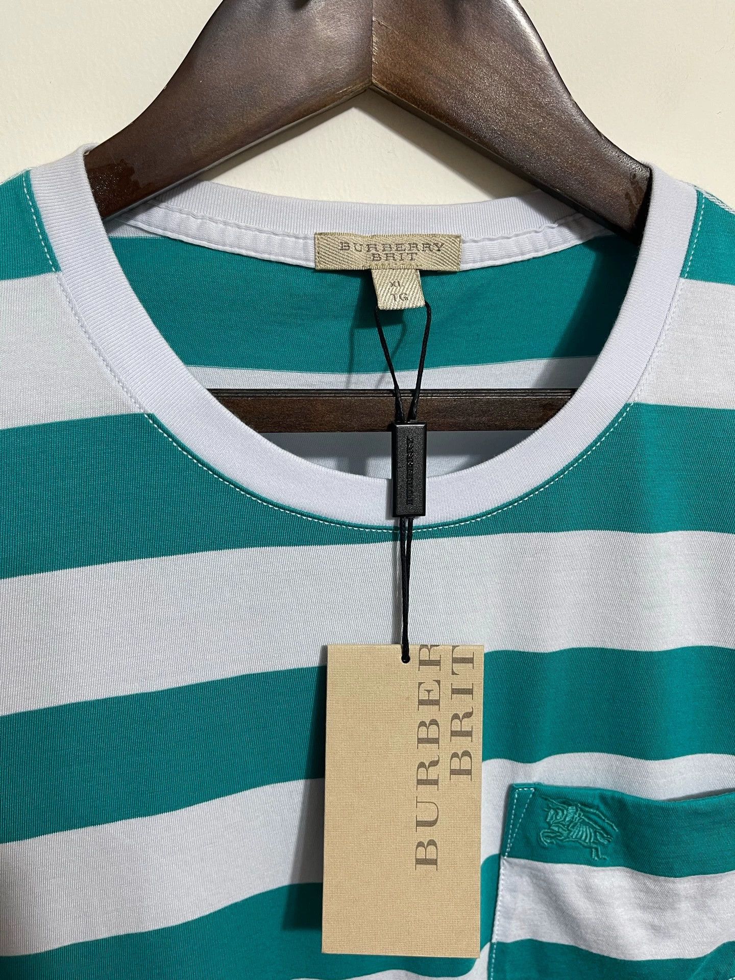 Burberry Burberry Oversized Striped Short Sleeve T-shirt XL Size US XL / EU 56 / 4 - 3 Thumbnail