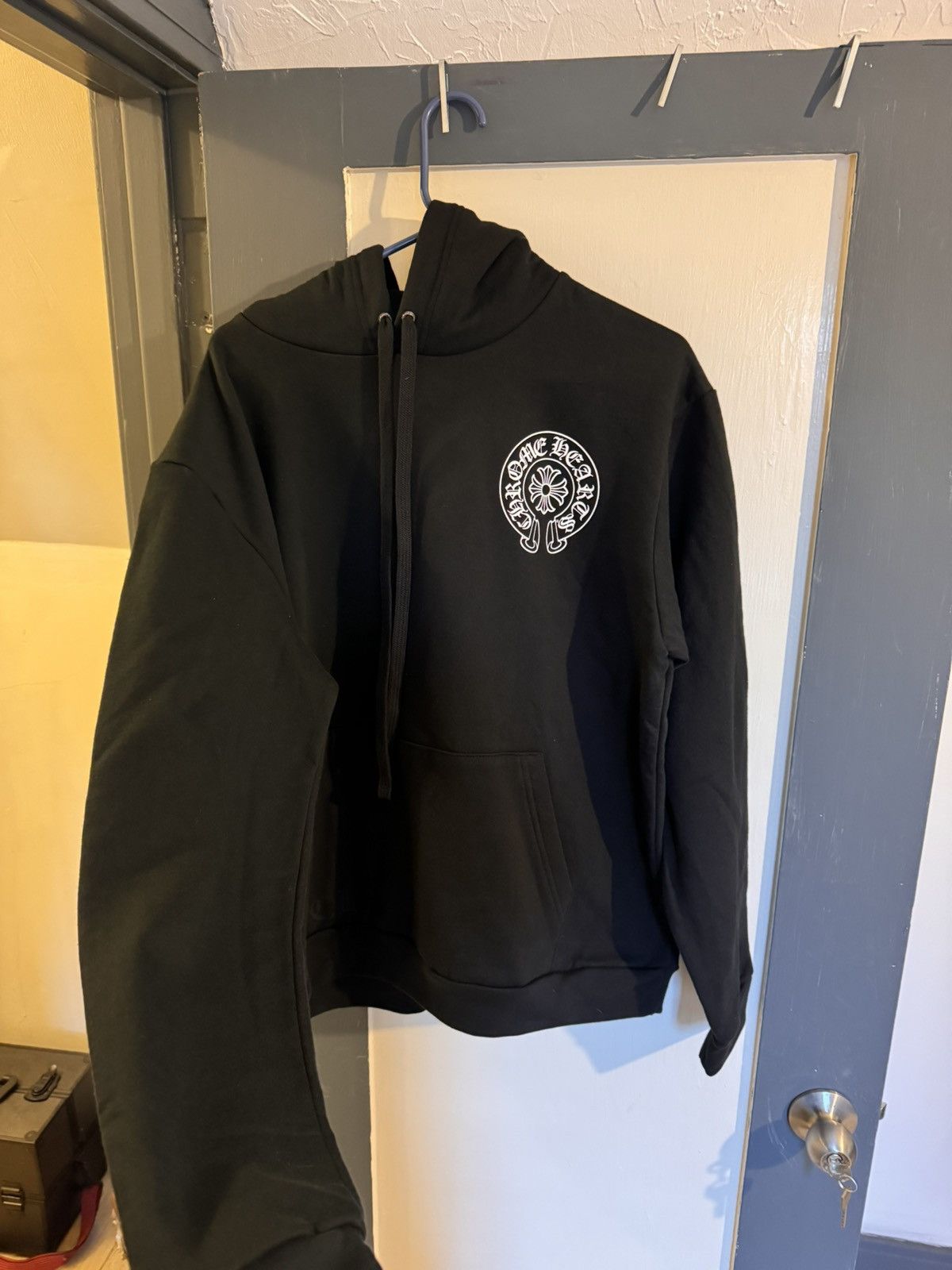 image of Chrome Hearts Los Angeles Horseshoe Pullover Hoodie in Black, Men's (Size Small)