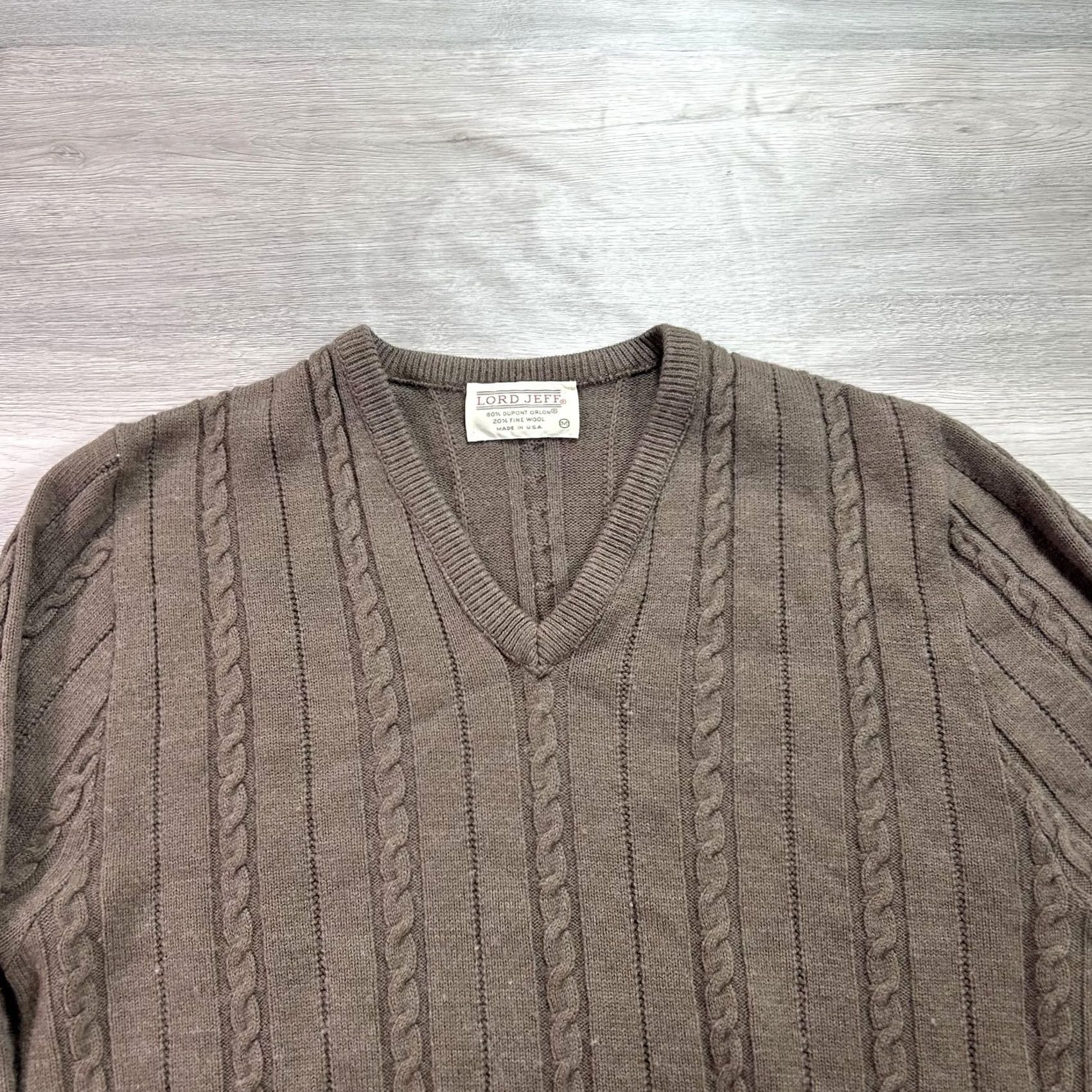 Vintage Lord Jeff Sweater Mens Medium Cable-Knit Wool Blend Pullover V-Neck Made in USA Size US M / EU 48-50 / 2 - 3 Thumbnail