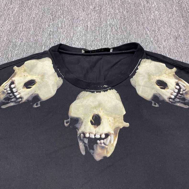 Givenchy Givenchy Givenchy Skull Short Sleeve TShirt -2507 Size US L / EU 52-54 / 3 - 3 Thumbnail