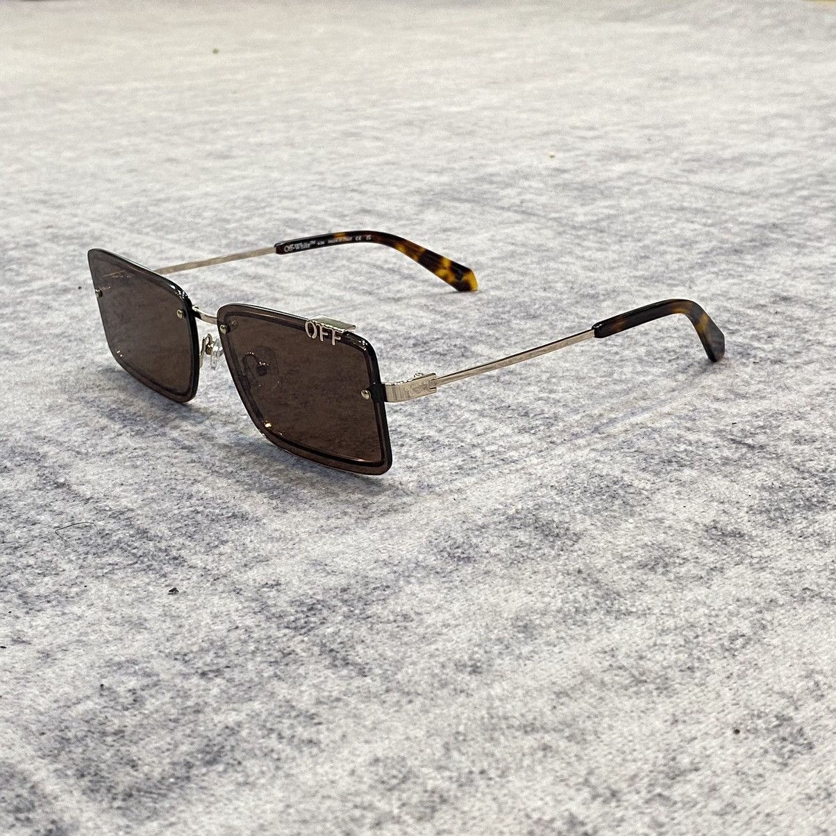 Off-White OFF WHITE TAMPA OERI13NF24MET0017664 GOLD BROWN Size ONE SIZE - 1 Thumbnail