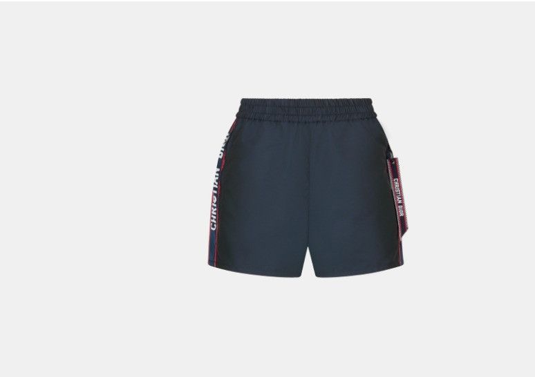 o1w1db10425 157P21A Short in Navy Blue