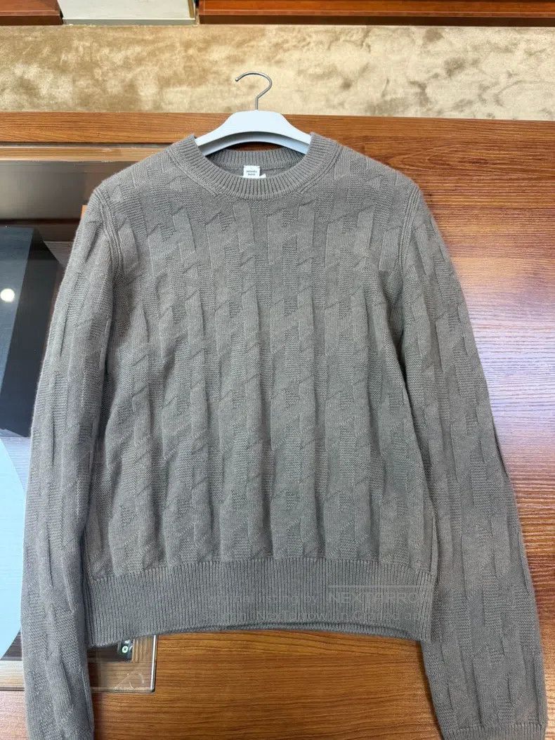 Hermes Hermes Elephant Grey Wool Knit Sweater, Size 42, 100% Pure Size S / US 4 / IT 40 - 1 Thumbnail