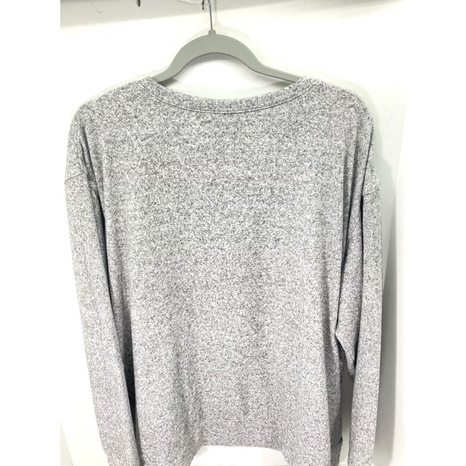 Vintage TCU Soft Sweatshirt Women 2XL Gray Long Sleeve Pullover Crew Neck NWT Stretch Pullover Sweatshirt, Grays Brand, Activewear Womens Size XXL / US 16-18 / IT 52-54 - 7 Thumbnail