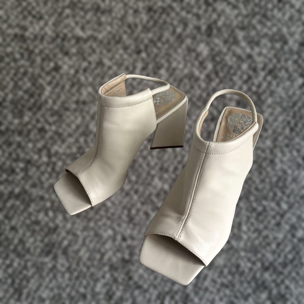 Vintage Vince Camuto Avangila Ivory Leather Heel Shoes Pump Size 9 Womens