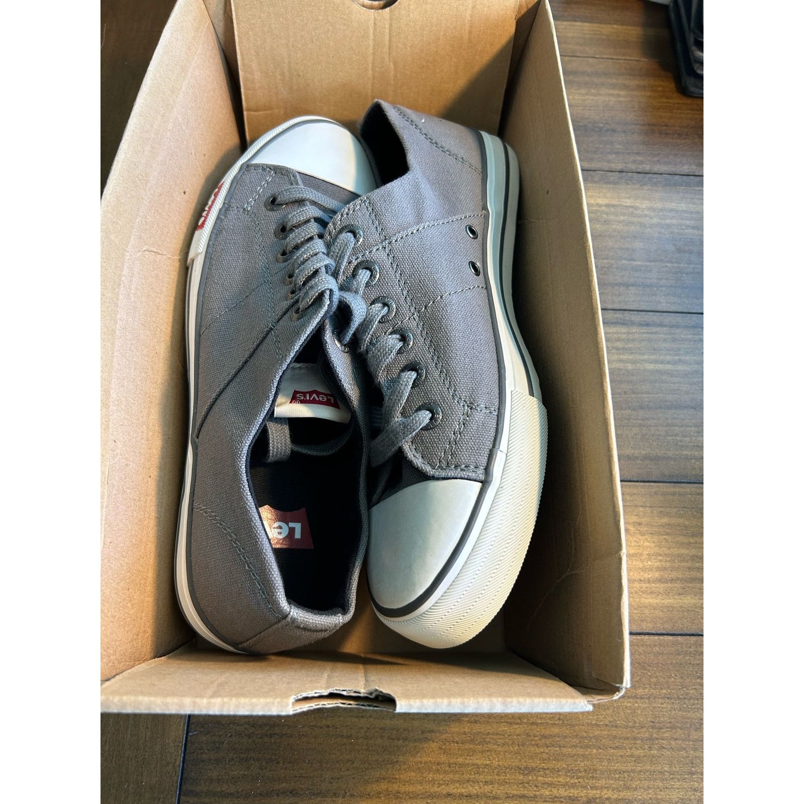 Levi's Levi’s Lows Men’s Trainers Size 9.5 Brand New Size US 9.5 / EU 42-43 - 4 Thumbnail