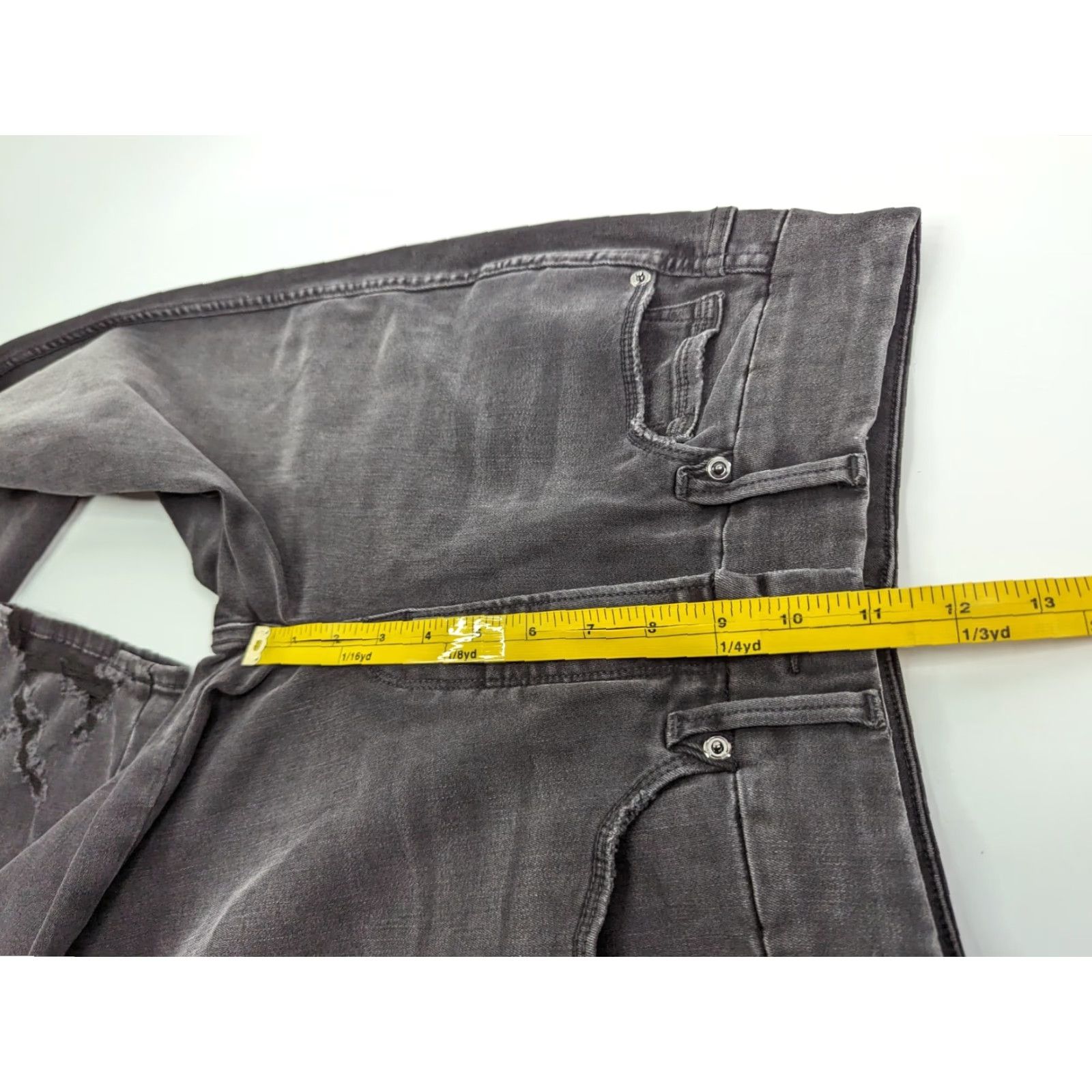 Good American Good American Womens Jeans Black Distressed Straight Leg Size 4 Regular Rise High 10.5in + Denim Slim Fit N/A Size ONE SIZE - 7 Thumbnail