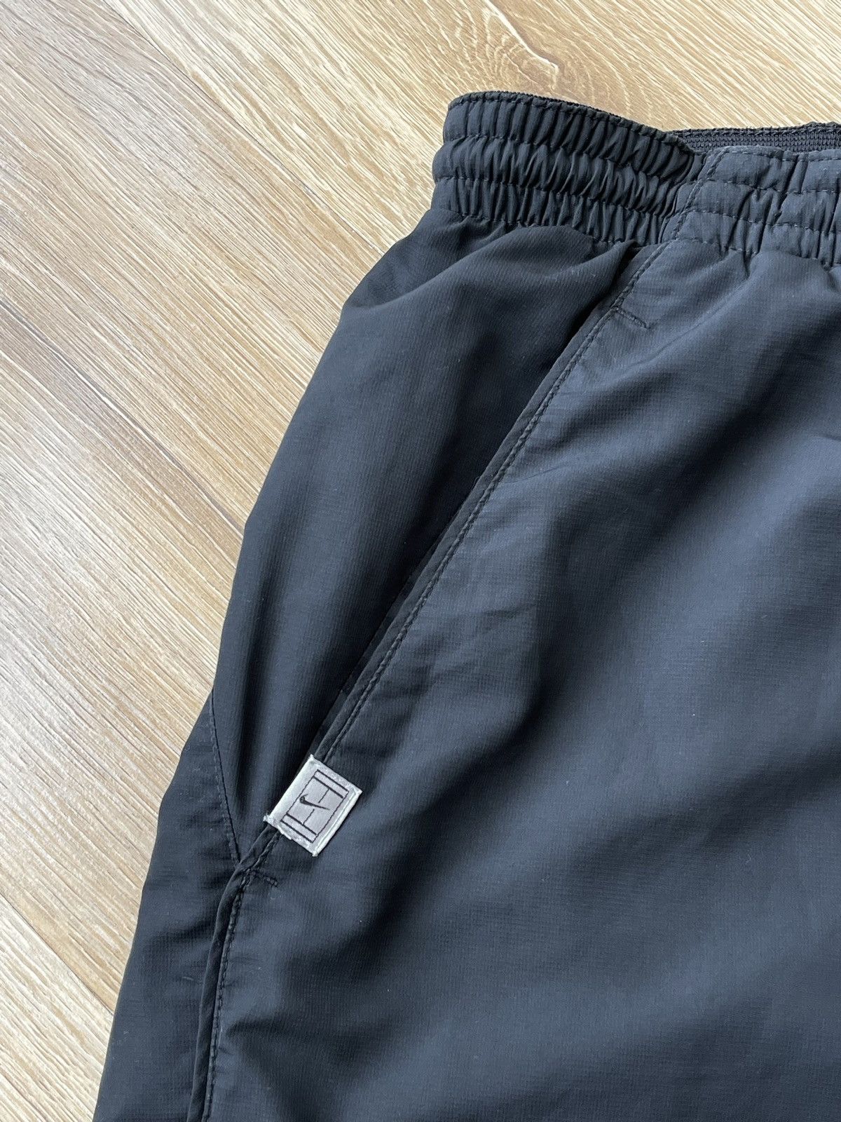 Nike Vintage Nike Swoosh Baggy Parachute Track Pants Size L Size US 34 / EU 50 - 8 Thumbnail