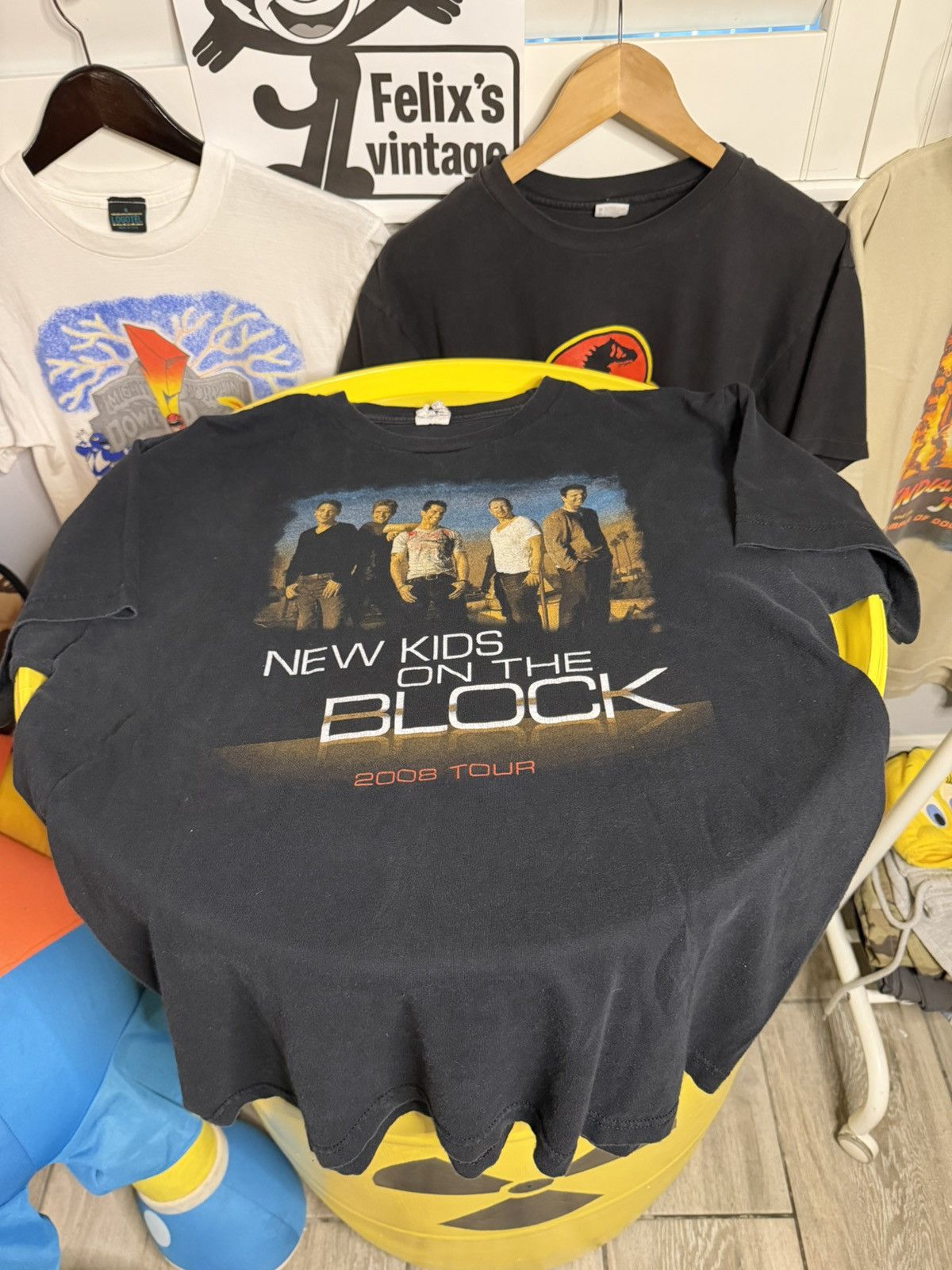 Vintage 2008 new kids on the Block band T-shirt Size US M / EU 48-50 / 2 - 3 Thumbnail
