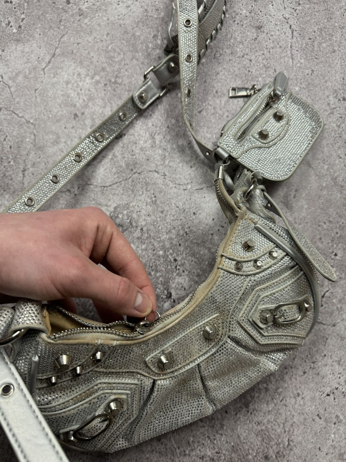Japanese Brand Vintage Balenciaga Le Cagole Style Y2K Shoulder Bag Japanese Size ONE SIZE - 9 Thumbnail