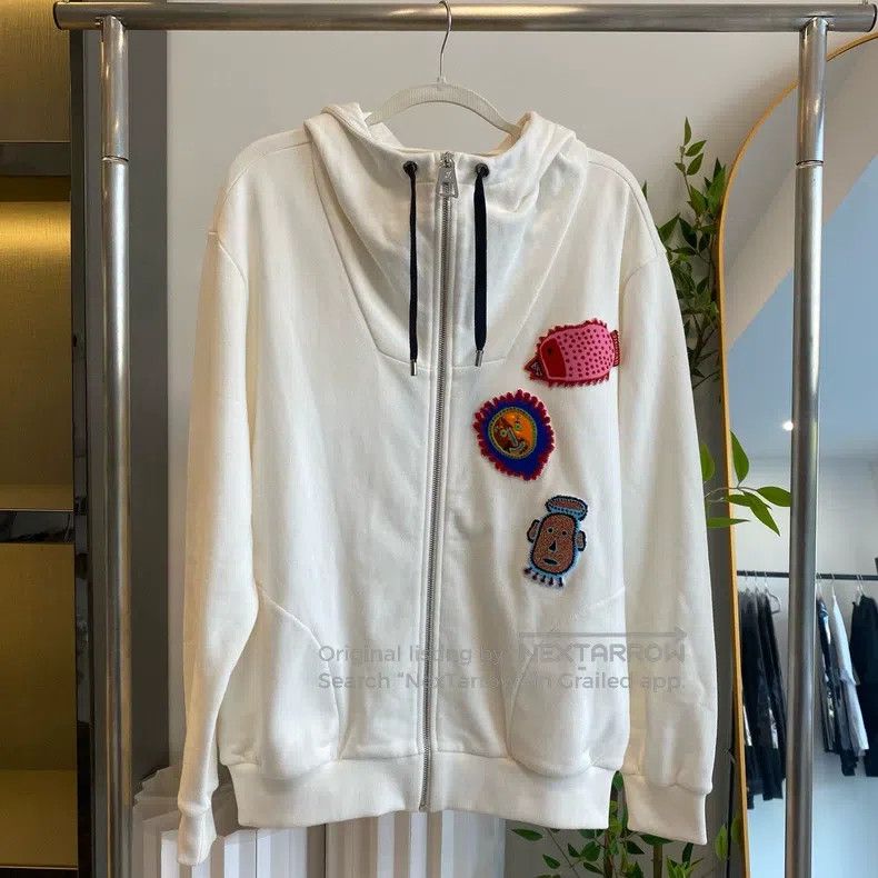 Louis Vuitton Louis Vuitton Yayoi Kusama Emblem Embroidered Hooded Zip J Size US S / EU 44-46 / 1 - 1 Thumbnail