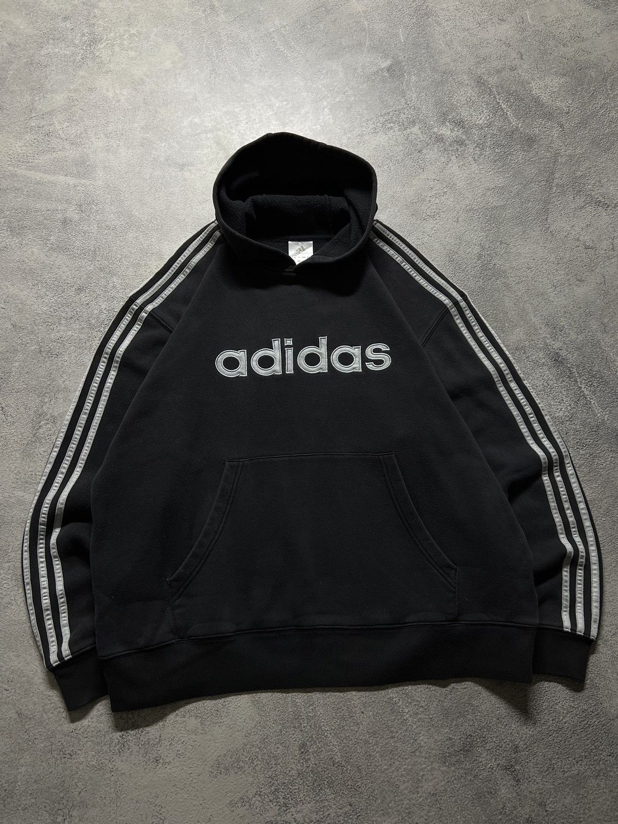 Adidas × Vintage Vintage Y2k Adidas 🖤 Spellout Big Logo Hoodie 00’s Size US L / EU 52-54 / 3 - 4 Thumbnail