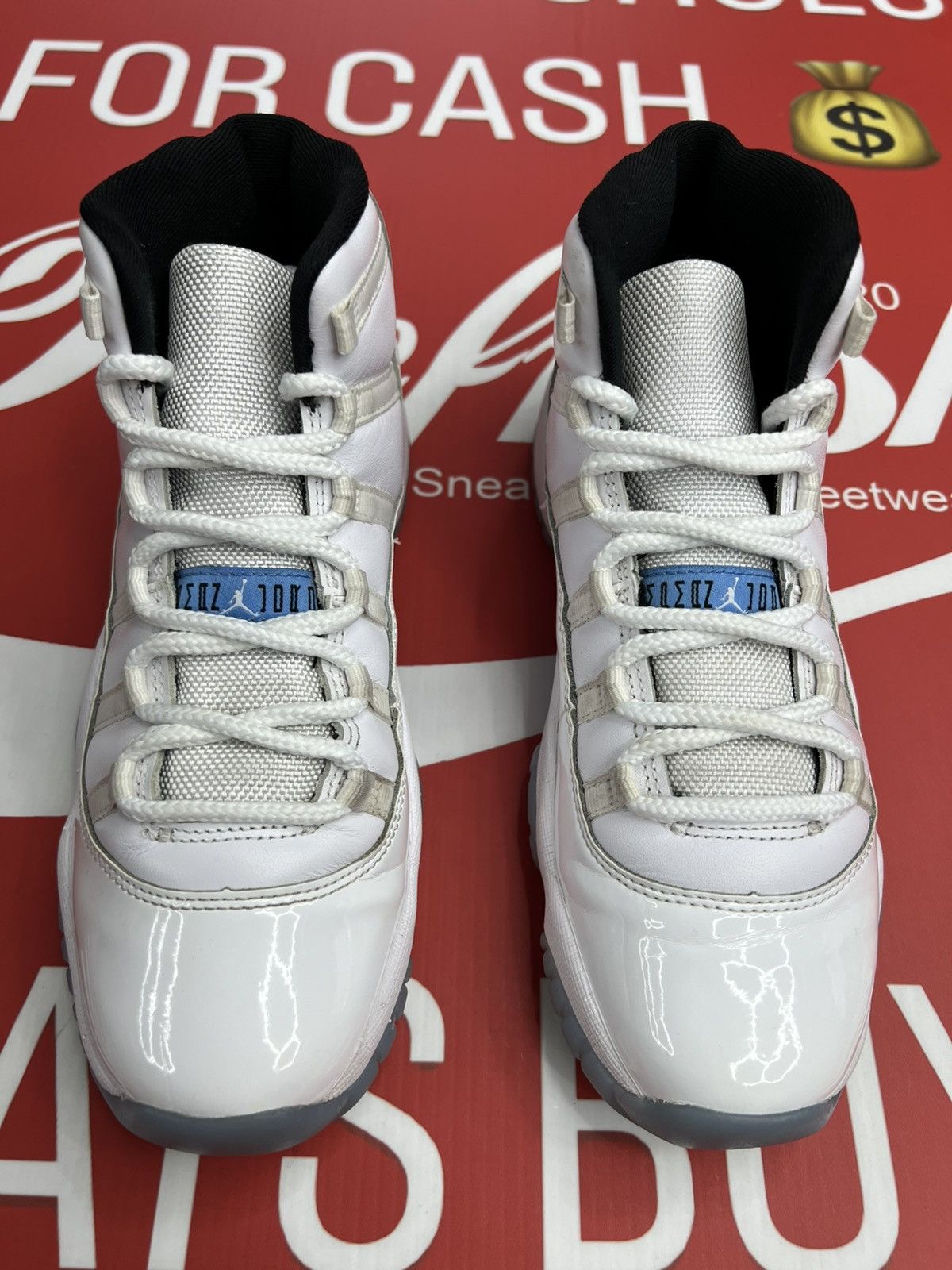Jordan Brand Air Jordan 11 Legend Blue Size 6Y Size US 6 / EU 39 - 4 Thumbnail