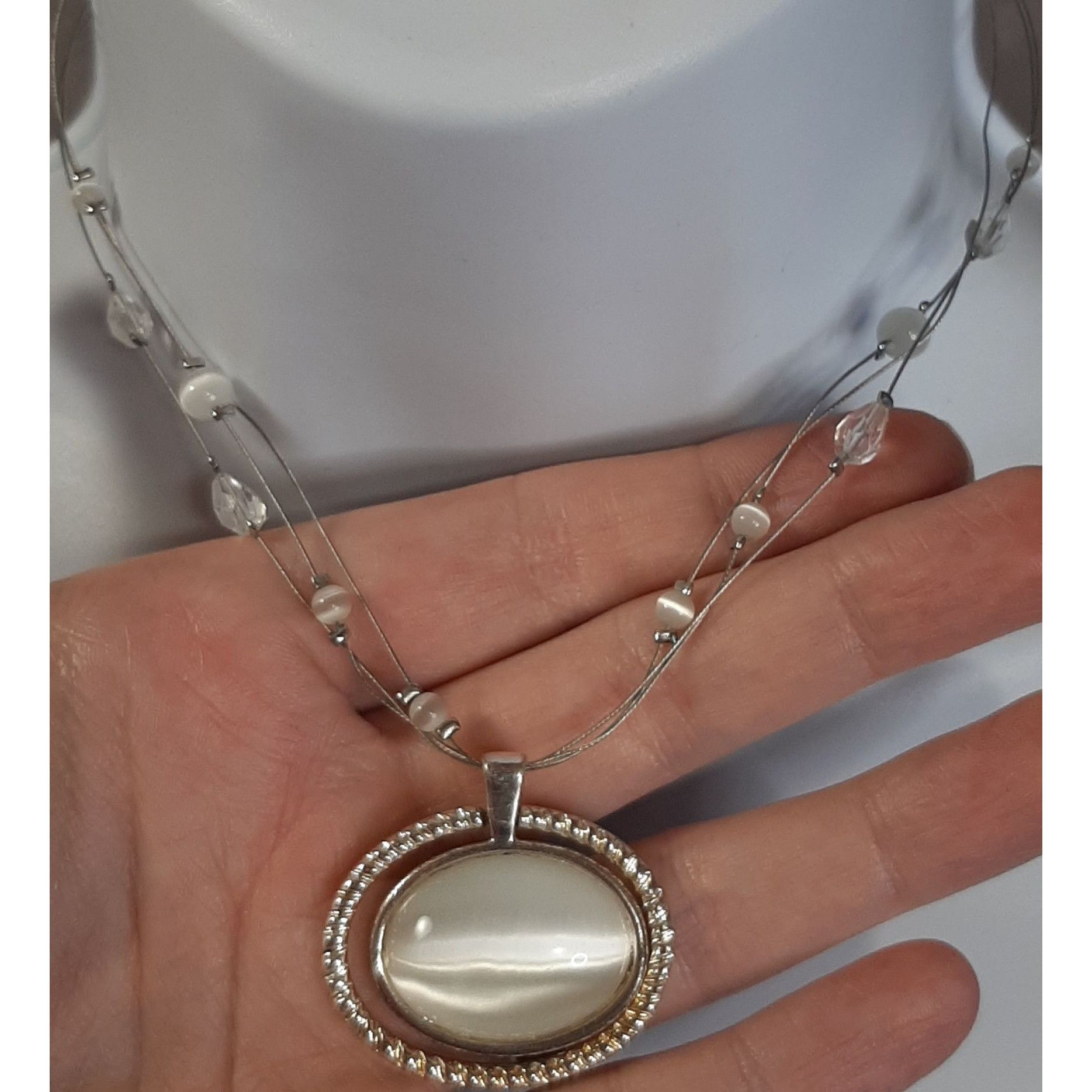 Other Bridal Mermaidcore White Cateye Glass Necklace With Multi Be Size ONE SIZE - 2 Thumbnail