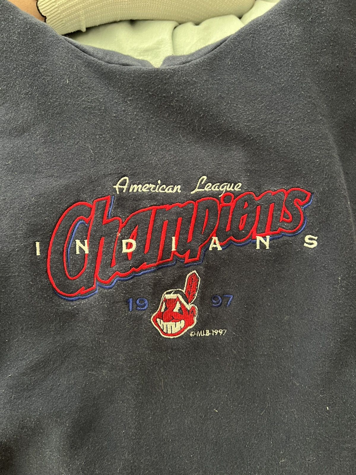 Vintage 1997 Vintage Cleveland Indians Hoodie Size US XL / EU 56 / 4 - 2 Thumbnail